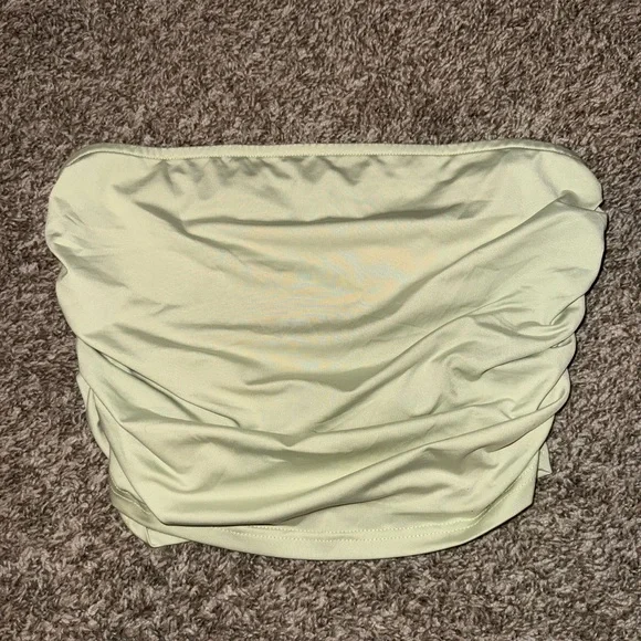 Cider Mint Green Strapless Top - Picture 2 of 3